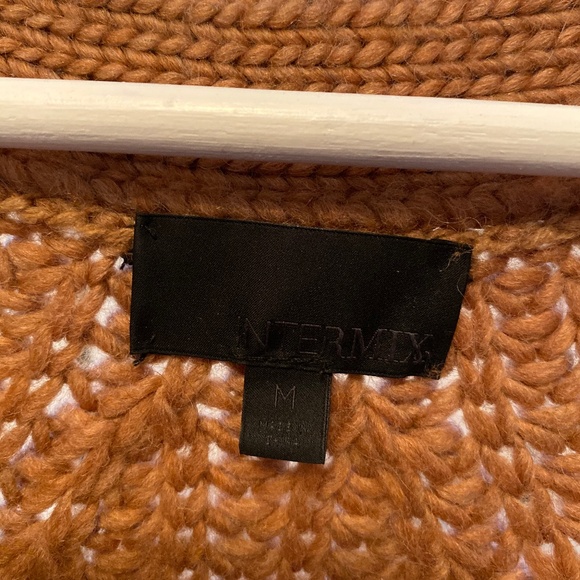 INTERMIX Thick V-Neck Sweater - Picture 2 of 2